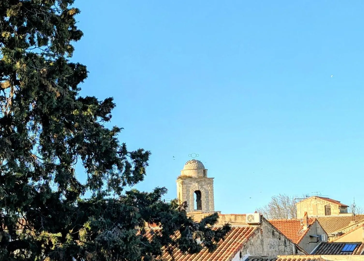 Libroun - Appart Avec Grande Terrasse Arles França